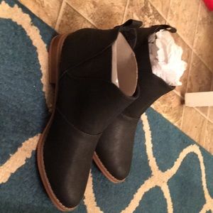 Rocket dog black boots , never been worn
